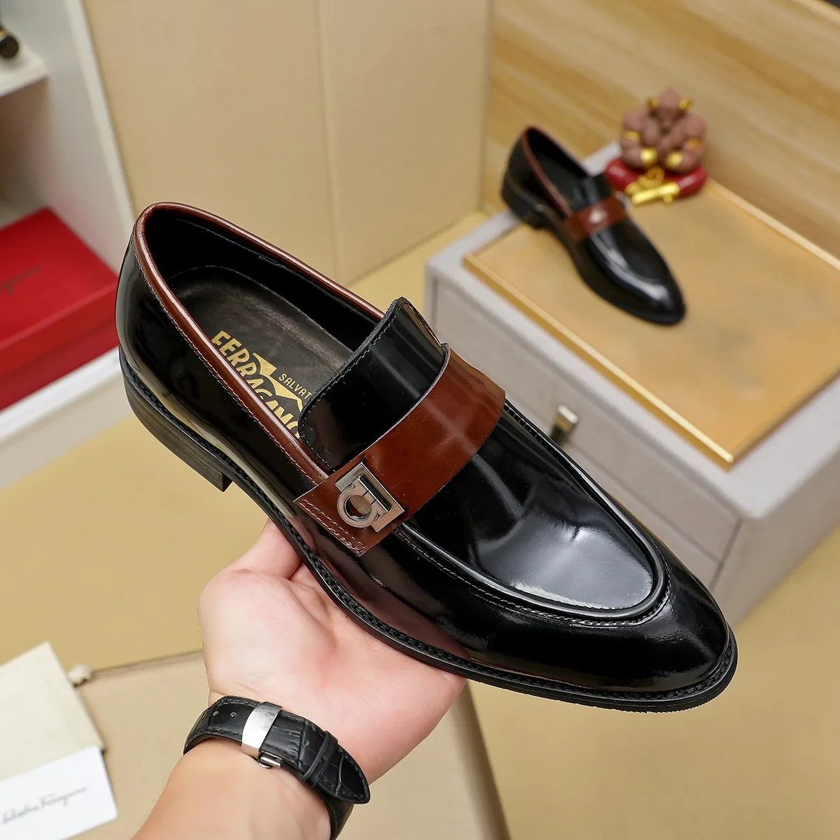 Men's shoes 💰460 Ferragamo [Ferragamo] top imported suit men's shoes 💯Original copy of the official website, product materials: selected imported embossed calfskin + luxury hardware buckle accessories ~ imported water-dyed cow 🐂 leather lining. Strong three-dimensional visual effect, original combination outsole, multiple colors available😘 Size: 39-44 (38.45.46. Customized)